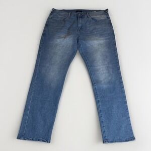 MEN'S TRUE RELIGION JEANS Size 38x32 Geno Relaxed Slim Light Cool Wash EUC